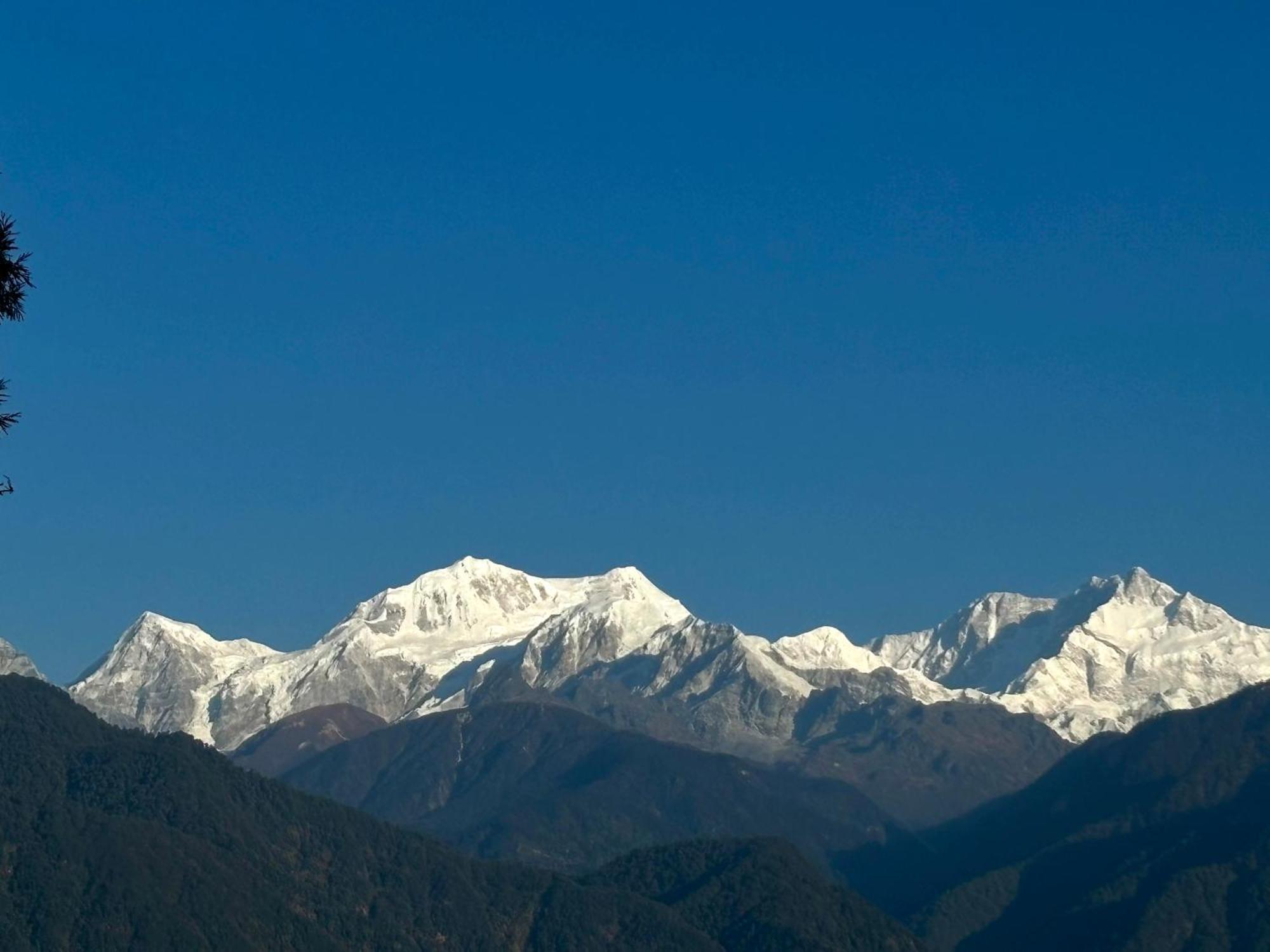 Wake In Himalayas Hostel Pelling Bagian luar foto