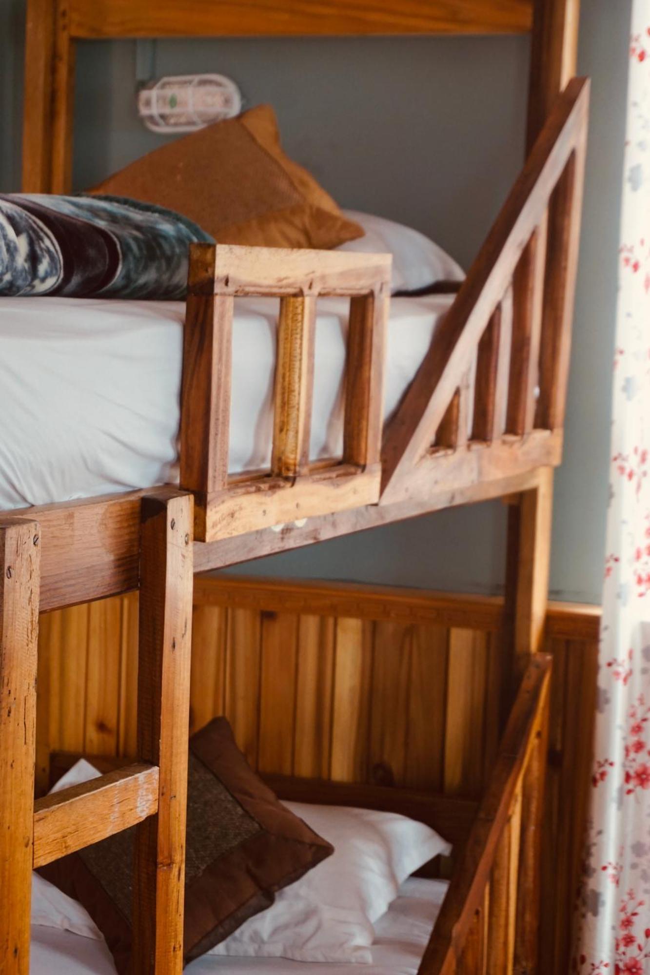Wake In Himalayas Hostel Pelling Bagian luar foto
