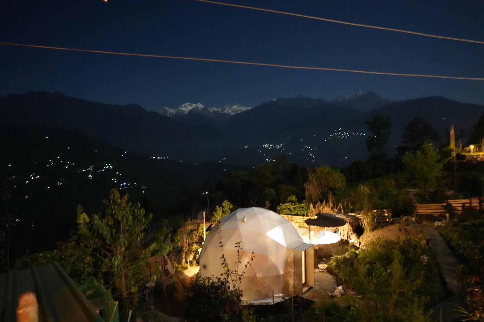 Wake In Himalayas Hostel Pelling Bagian luar foto